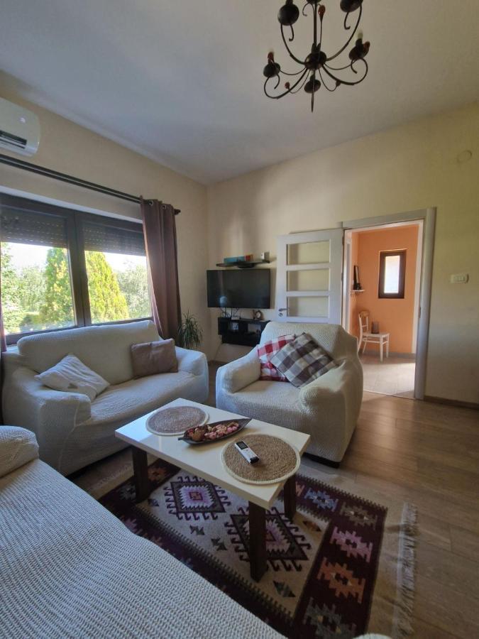 Ferienwohnung House 11 Nikšić Exterior foto